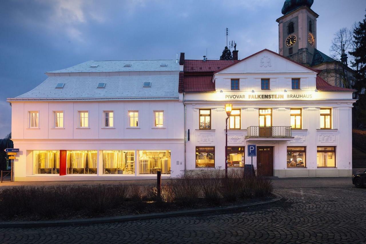 Pivovar Falkenstejn Krásná Lípa Bagian luar foto